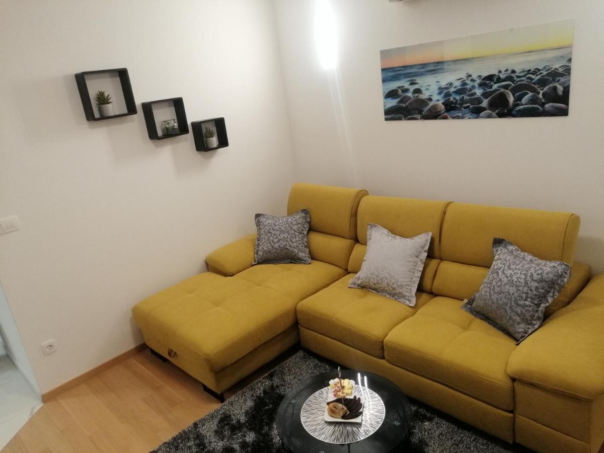 Luxury Apartment Queen Solin Exterior foto