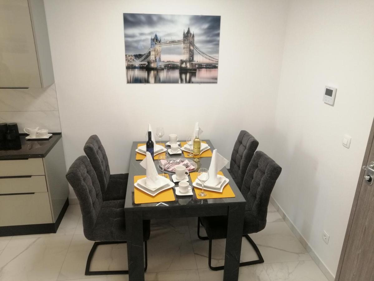 Luxury Apartment Queen Solin Exterior foto