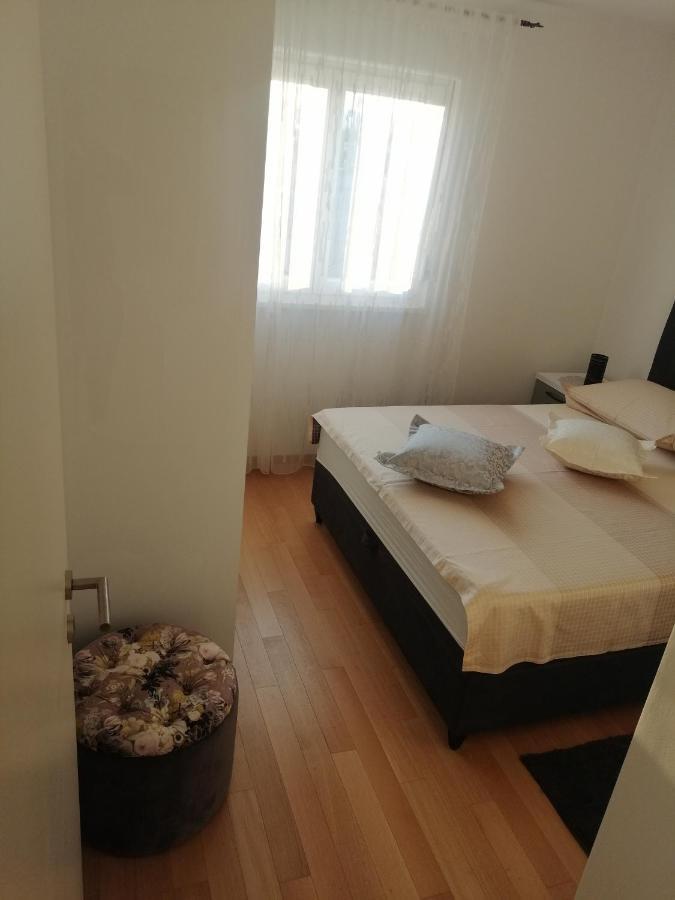 Luxury Apartment Queen Solin Exterior foto