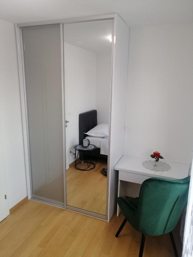 Luxury Apartment Queen Solin Exterior foto