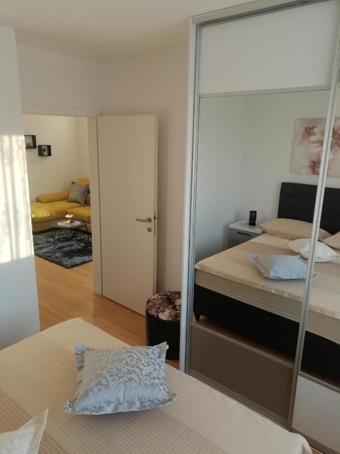 Luxury Apartment Queen Solin Exterior foto